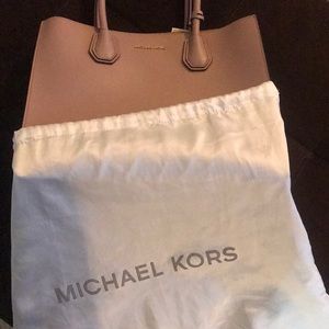 Michael kors large tote